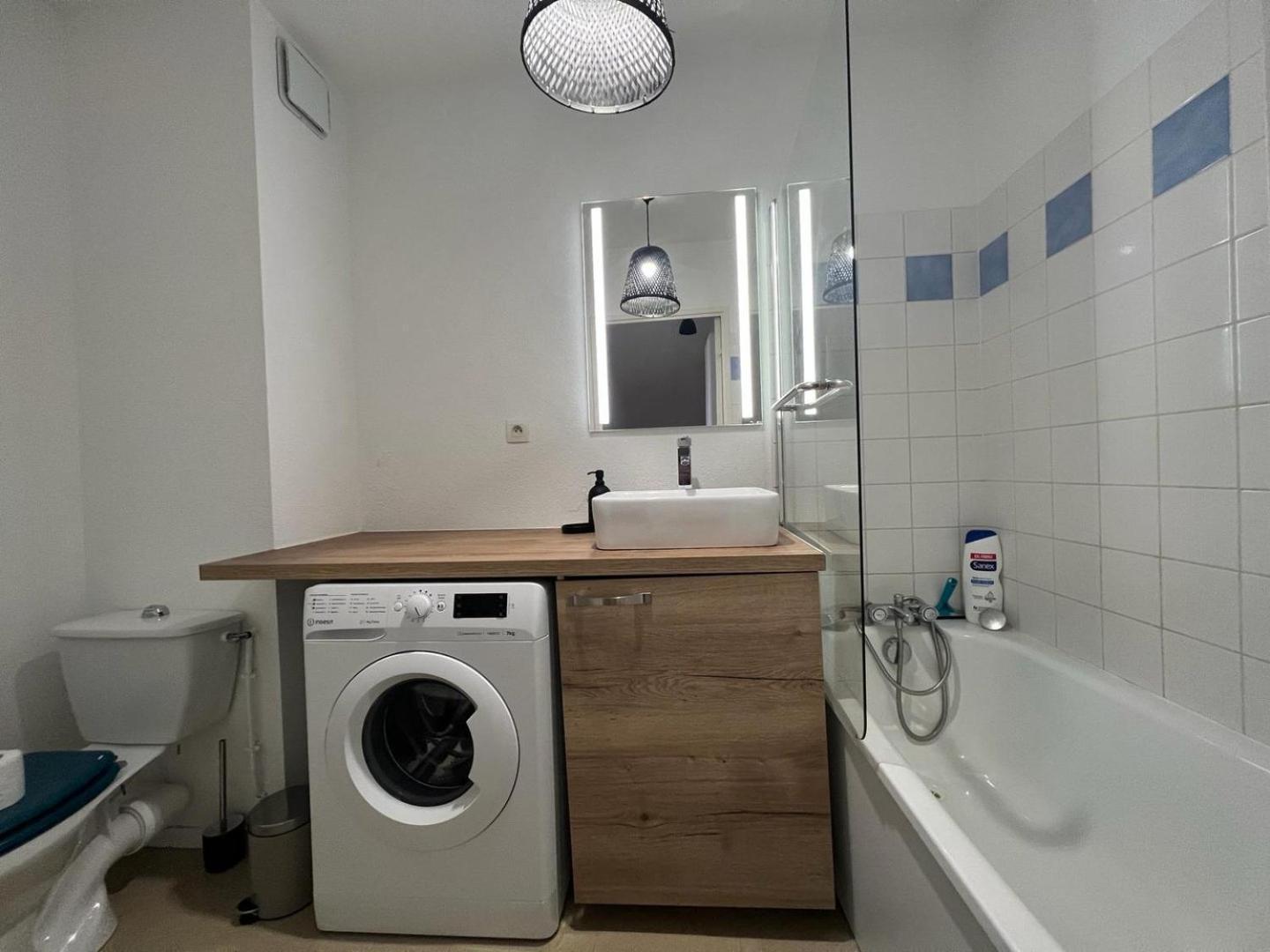 Beau T3 - Stationnement Prive Toulouse